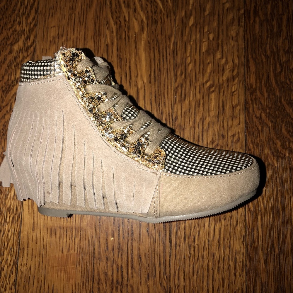 Sneaker/boots. Joyfolie kids